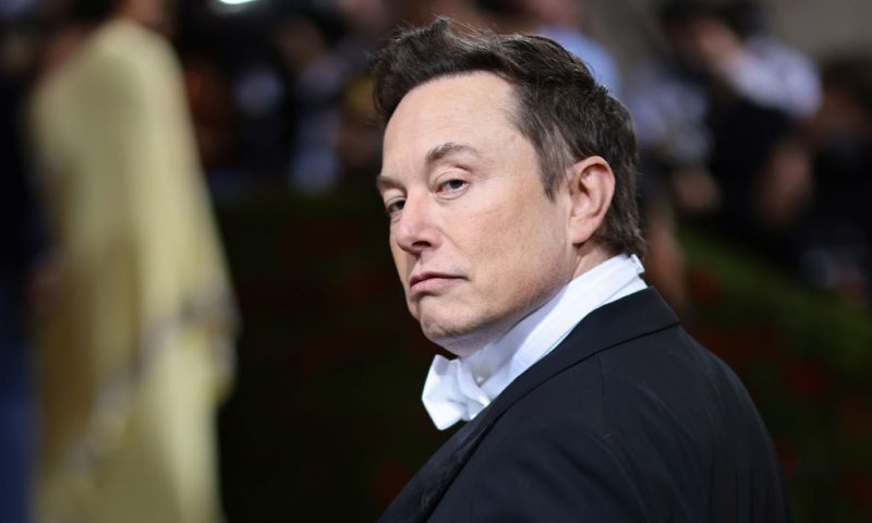 NEW YORK, NEW YORK - MAY 02: Elon Musk attends The 2022 Met Gala Celebrating "In America: An Anthology of Fashion" at The Metropolitan Museum of Art on May 02, 2022 in New York City. (Photo by Dimitrios Kambouris/Getty Images for The Met Museum/Vogue)