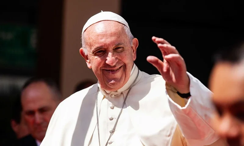 Pope Francis visits the Saint Louis Hospital on November 21, 2019 in Bangkok, Thailand. Pope Francis arrived in Bangkok yesterday to begin a three day tour in Thailand followed by Japan. This is the first visit by the head of the Roman Catholic church since St. John Paul II back in 1984. Thailand, a Buddhist country has approximately 388,000 Catholics, out of 69 million people. (Photo by Lauren DeCicca/Getty Images)