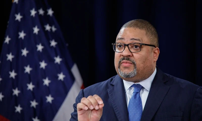 NEW YORK, NEW YORK - APRIL 04: Manhattan District Attorney Alvin Bragg speaks during a press conference following the arraignment of former U.S. President Donald Trump April 4, 2023 in New York City. Former U.S. President Donald Trump pleaded not guilty to 34 felony counts stemming from hush money payments in 2016. With his indictment, Trump will become the first former U.S. president in history to be charged with a criminal offense. (Photo by Kena Betancur/Getty Images)
