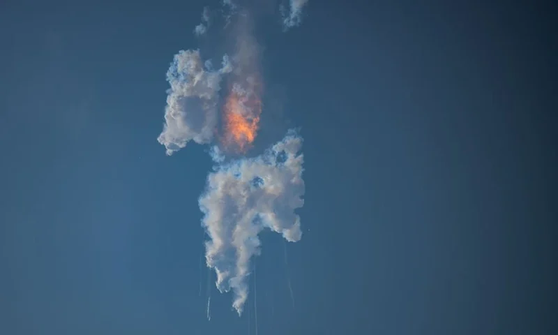 TOPSHOT - The SpaceX Starship explodes after launch for a flight test from Starbase in Boca Chica, Texas, on April 20, 2023. - The rocket successfully blasted off at 8:33 am Central Time (1333 GMT). The Starship capsule had been scheduled to separate from the first-stage rocket booster three minutes into the flight but separation failed to occur and the rocket blew up. (Photo by Patrick T. Fallon / AFP) (Photo by PATRICK T. FALLON/AFP via Getty Images)