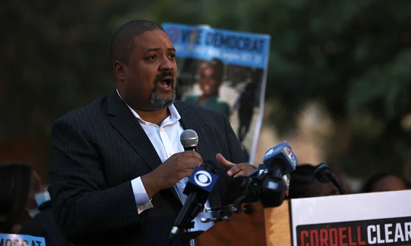 NEW YORK, NEW YORK - NOVEMBER 01: District attorney candidate Alvin Bragg speaks during a Get Out the Vote rally at A. Philip Randolph Square in Harlem on November 01, 2021 in New York City. Democratic NYC Mayoral candidate Eric Adams, state Attorney General and gubernatorial candidate Letitia James, Lt. Gov. Brian Benjamin, district attorney candidate Alvin Bragg and other party candidates along with district and community leaders attended the rally. (Photo by Michael M. Santiago/Getty Images)