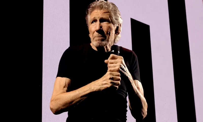 Roger Waters performs onstage at Crypto.com Arena on September 27, 2022 in Los Angeles, California. (Photo by Kevin Winter/Getty Images)