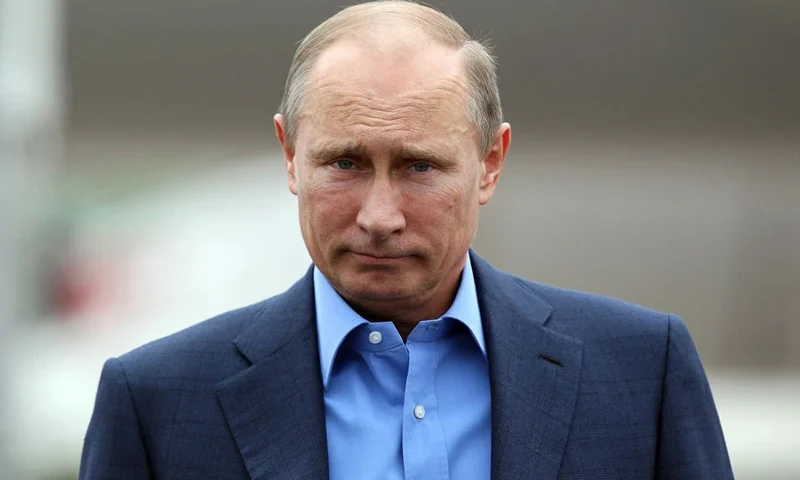 Russian President Vladimir Putin arrives at Belfast International Airport on June 17, 2013 in Belfast, Northern Ireland. The two-day G8 summit, hosted by UK Prime Minister David Cameron, is being held in Northern Ireland for the first time. Leaders from the G8 nations have gathered to discuss numerous topics with the situation in Syria expected to dominate the talks. (Photo by Peter Muhly - WPA Pool/Getty Images)