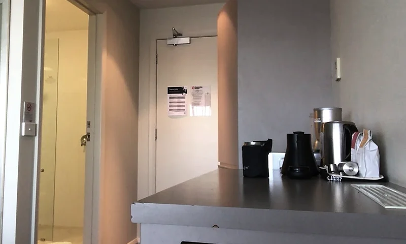 HOBART, AUSTRALIA - JULY 29: Australian Cricketer Peter Siddle poses while on a Zoom video call in his hotel room on July 29, 2020 in Hobart, Australia. Due to restrictions as a result of Covid-19, Siddle is currently in quarantine for 14 days in a Hobart Hotel after traveling from Melbourne ahead of joining the Tasmanian state squad. (Photo by Ryan Pierse/Getty Images)