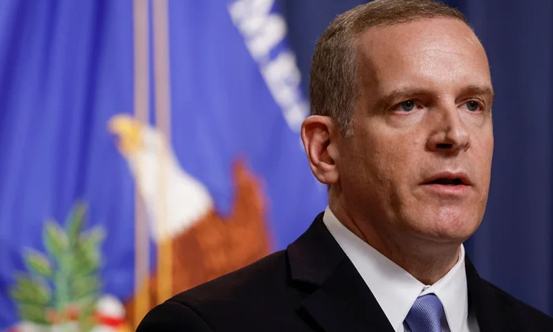 WASHINGTON, DC - MAY 02: FBI Deputy Director Paul M. Abbate speaks at a news conference at the U.S. Department of Justice on May 02, 2023 in Washington, DC. Alongside Attorney General Merrick Garland, Abbate updated reporters on the department's investigative operation targeting fentanyl and opioid traffickers on the Darknet. (Photo by Anna Moneymaker/Getty Images)