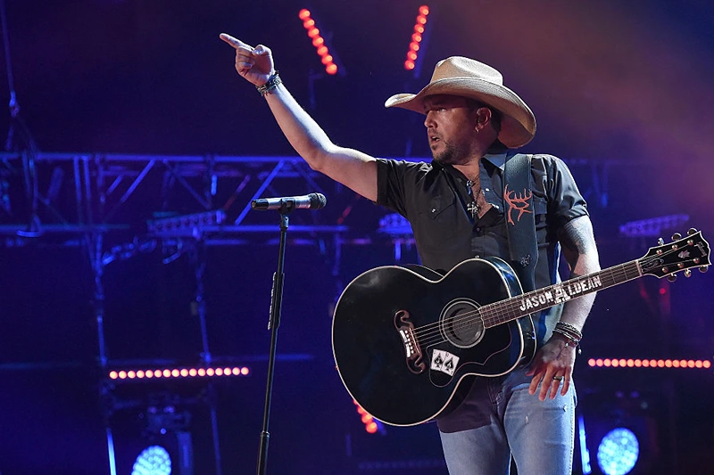 NASHVILLE, TN - JUNE 09: Musician Jason Aldean performs onstage during 2016 CMA Festival - Day 1 at Nissan Stadium on June 9, 2016 in Nashville, Tennessee. (Photo by Rick Diamond/Getty Images)