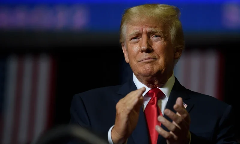 Donald Trump Holds Rally With Ohio Candidates In Youngstown YOUNGSTOWN, OH - SEPTEMBER 17: Former President Donald Trump speaks at a Save America Rally to support Republican candidates running for state and federal offices in the state at the Covelli Centre on September 17, 2022 in Youngstown, Ohio. Republican Senate Candidate JD Vance and Rep. Jim Jordan (R-OH) spoke to supporters along with former President Trump.(Photo by Jeff Swensen/Getty Images)