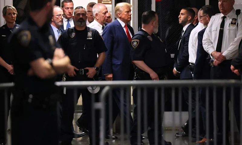 NEW YORK, NEW YORK - APRIL 04: Former U.S. President Donald Trump arrives for his arraignment at Manhattan Criminal Court on April 04, 2023 in New York City. With the indictment, Trump becomes the first former U.S. president in history to be charged with a criminal offense. (Photo by Michael M. Santiago/Getty Images)