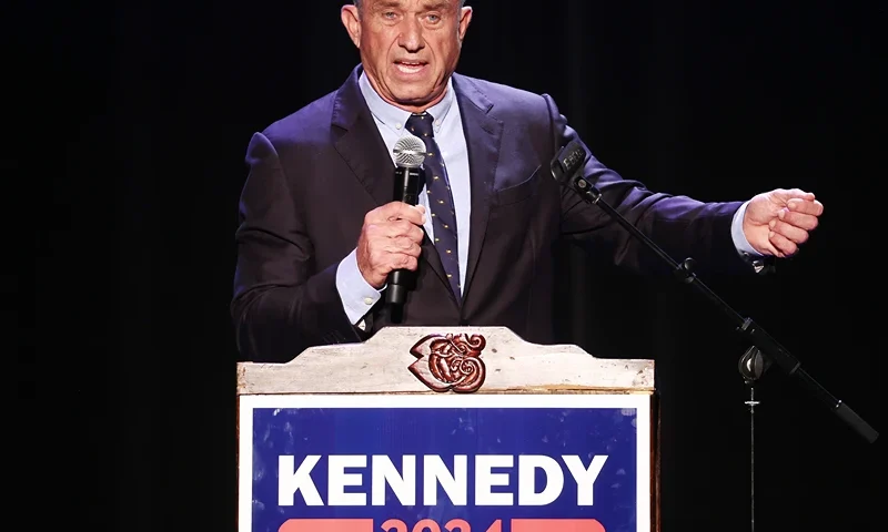 Presidential Candidate Robert F. Kennedy, Jr. Celebrates Hispanic Heritage Month In Los Angeles LOS ANGELES, CALIFORNIA - SEPTEMBER 15: Democratic presidential candidate Robert F. Kennedy Jr. speaks at a Hispanic Heritage Month event at Wilshire Ebell Theatre on September 15, 2023 in Los Angeles, California. The 69-year-old Democrat is challenging President Biden in a long shot bid in the 2024 presidential race. (Photo by Mario Tama/Getty Images)