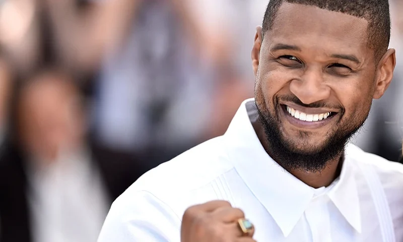CANNES, FRANCE - MAY 16: Usher attends the "Hands Of Stone" photocall during the 69th annual Cannes Film Festival at the Palais des Festivals on May 16, 2016 in Cannes, France. (Photo by Pascal Le Segretain/Getty Images)