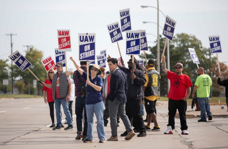 WAYNE, MICHIGAN - SEPTEMBER 16: United Auto Workers members strike at the Ford Michigan Assembly Plant on September 16, 2023 in Wayne, Michigan. This is the first time in history that the UAW is striking all three of the Big Three auto makers, Ford, General Motors, and Stellantis, at the same time. (Photo by Bill Pugliano/Getty Images)