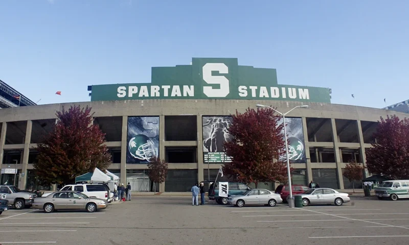 Illinois v Michigan State EAST LANSING, MI - OCTOBER 9: General view of Spartan Stadium before the game between the Michigan State University Spartans and the University of Illinois Fighting Illini on October 9, 2004 in East Lansing, Michigan. Michigan State defeated Illinois 37-25. (Photo by Tom Pidgeon/Getty Images)