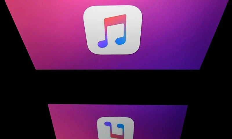 This illustration picture taken on April 19, 2018 shows the logo of the Itunes app of Apple displayed on a tablet screen in Paris. (Photo by Lionel BONAVENTURE / AFP) (Photo credit should read LIONEL BONAVENTURE/AFP via Getty Images)