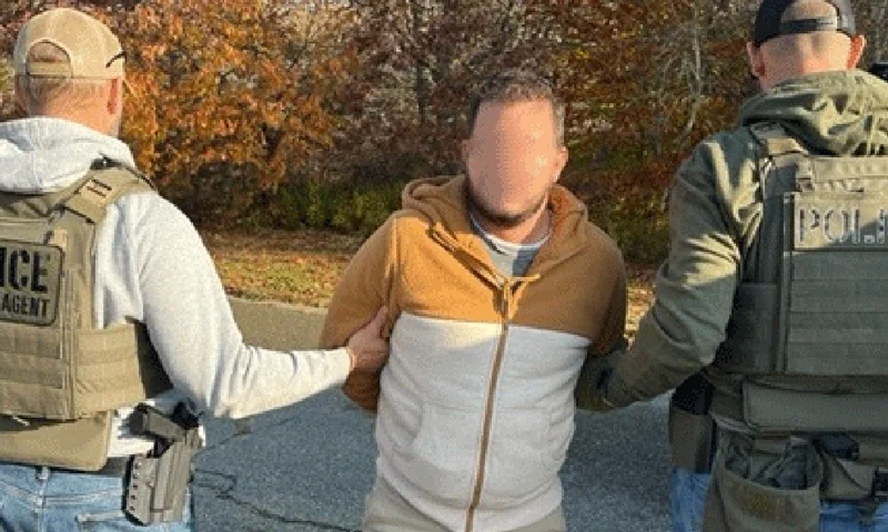 (Photo via; Immigration and Customs Enforcement)