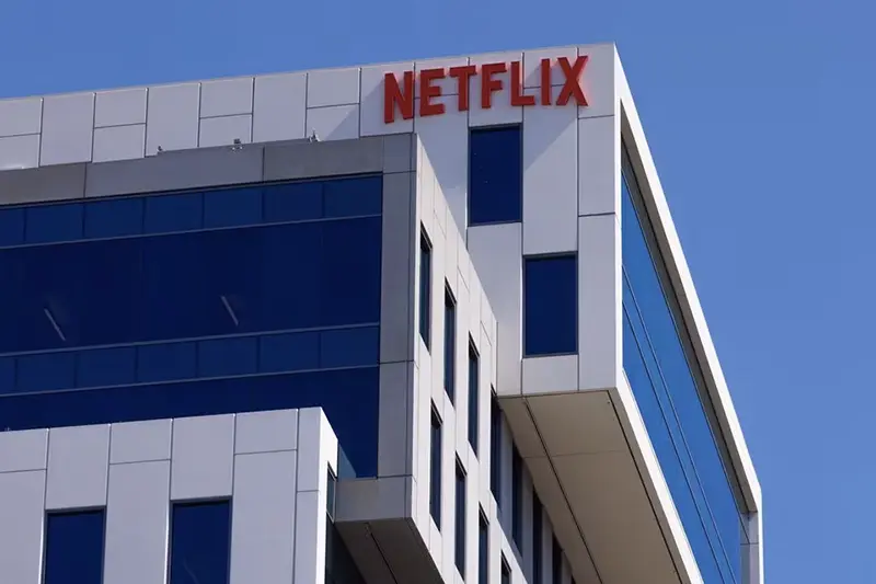 The Netflix logo is shown on one of their Hollywood buildings in Los Angeles, California, U.S., July 12, 2023. REUTERS/Mike Blake/File Photo