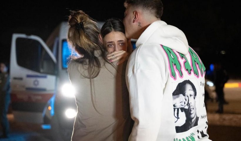 BE'ER SHEVA, ISRAEL - NOVEMBER 30: Mia Schem, a 21-year-old French-Israeli woman, is reunited with her family following 55 days in Hamas captivity on November 30, 2023 in Be'er Sheva, Israel. Israel and Hamas agreed to a further extension to a truce that has lasted nearly a week, which promised the release of more Israeli hostages held in Gaza, as well as the release of Palestinian prisoners held in Israeli jails. (Photo by GPO via Getty Images)