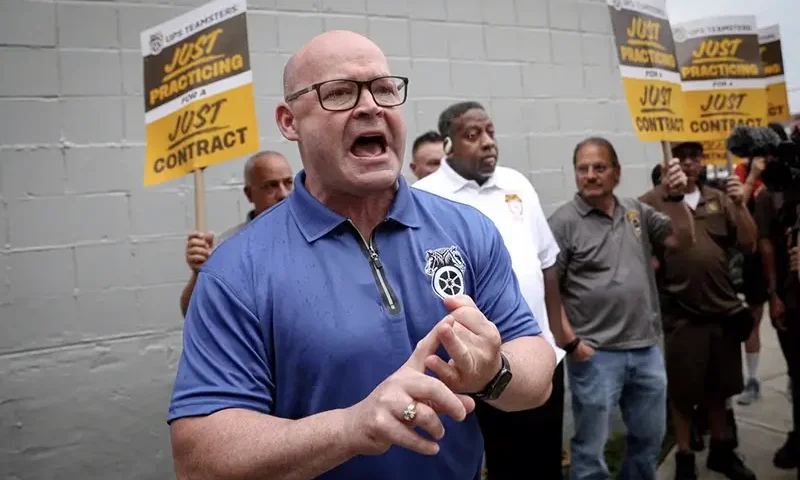 Sean O'Brien, President of the International Brotherhood of Teamsters, speaks outside of a UPS Distribution Center in Brooklyn, New York, U.S., July 14, 2023. REUTERS/Brendan McDermid/File Photo