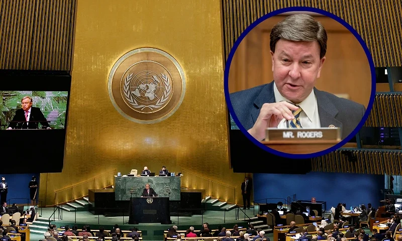(L) NEW YORK, NEW YORK - SEPTEMBER 20: United Nations Secretary General Antonio Guterres speaks during the 77th session of the United Nations General Assembly (UNGA) at the U.N. headquarters on September 20, 2022 in New York City. After two years of holding the session virtually or in a hybrid format, 157 heads of state and representatives of government are expected to attend the General Assembly in person. (Photo by Anna Moneymaker/Getty Images) (R) (AP Photo/Andrew Harnik, Pool)