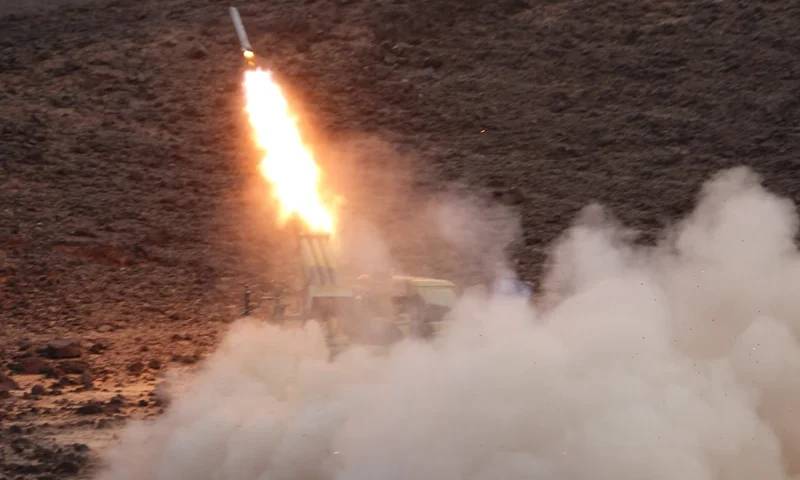 Armed Yemeni tribesmen from the Popular Resistance Committees, supporting forces loyal to Yemen's Saudi-backed fugitive President Abedrabbo Mansour Hadi, launch rockets as they continue to battle Shiite Huthi rebels in the area of Sirwah, in the west of Marib province, east of the capital, Sanaa, on May 21, 2015. A United Nations conference to relaunch political talks on Yemen will open in Geneva next week, a UN spokesman said on May 20, despite uncertainty over who will attend. AFP PHOTO / STR (Photo by AFP) (Photo by -/AFP via Getty Images)