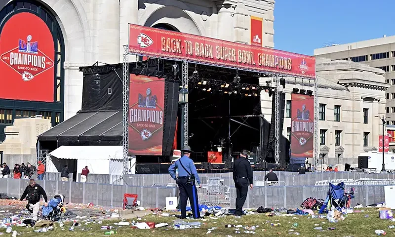 Police clear the area after shots were fired after the celebration of the Kansas City Chiefs winning Super Bowl LVIII. Mandatory Credit: David Rainey-USA TODAY Sports/File Photo
