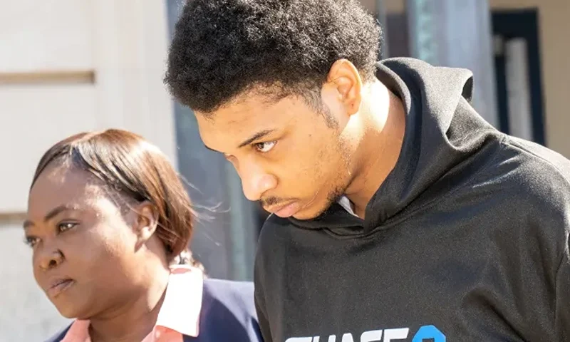 Murder Suspect Veo Kelly UNITED STATES -March 22: 20yr old Murder Suspect Veo Kelly leaves the NYPD 78th Precinct in Brooklyn on Friday March 22, 2024. 1328. (Photo by Theodore Parisienne for NY Daily News via Getty Images)