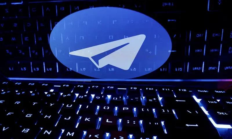 A keyboard is placed in front of a displayed Telegram logo in this illustration taken February 21, 2023. REUTERS/Dado Ruvic/Illustration/File Photo