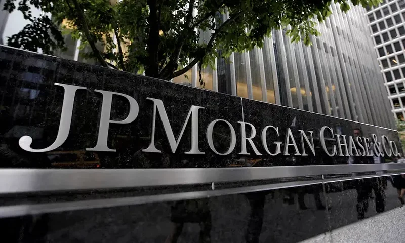 A view of the exterior of the JP Morgan Chase & Co. corporate headquarters in New York City May 20, 2015. REUTERS/Mike Segar/File Photo