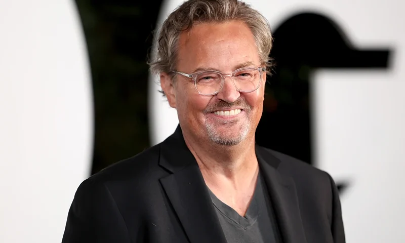 GQ Men of the Year Party 2022 at The West Hollywood EDITION - Arrivals WEST HOLLYWOOD, CALIFORNIA - NOVEMBER 17: Matthew Perry attends the GQ Men of the Year Party 2022 at The West Hollywood EDITION on November 17, 2022 in West Hollywood, California. (Photo by Phillip Faraone/Getty Images for GQ)