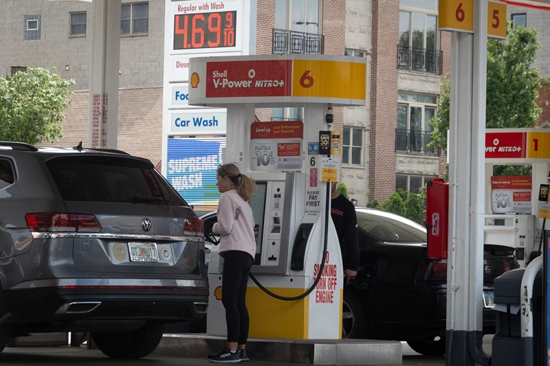 Biden Adminstration To Release 1 Million Barrels Of Gasoline From Reserves Ahead Of Summer Holiday Travel Season
CHICAGO, ILLINOIS - MAY 21: A sign displays gas prices at a gas station on May 21, 2024 in Chicago, Illinois. President Joe Biden has said he will release 1 million barrels of gasoline from the strategic reserve to help reduce prices ahead of the July 4th holiday and summer driving season. (Photo by Scott Olson/Getty Images)