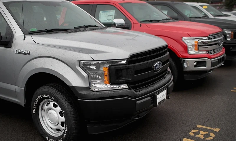 Ford Recalls 2 Million F-150's Over Seat Belt Issue That Causes Fire CHICAGO, IL - SEPTEMBER 06: Ford F-150 pickup trucks are offered for sale at a dealership on September 6, 2018 in Chicago, Illinois. Ford has announced a recall of about 2 million of the trucks because of a seatbelt problem that could result in a fire. (Photo by Scott Olson/Getty Images)