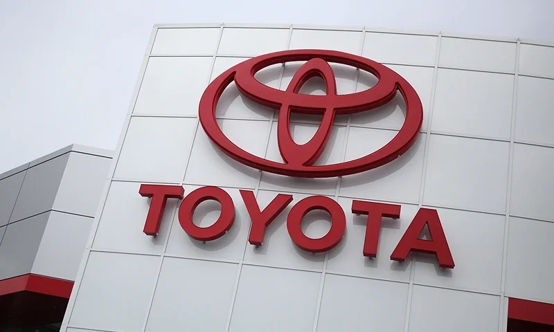 OAKLAND, CA - FEBRUARY 24: The Toyota logo is displayed on the exterior of a Toyota dealership on February 24, 2011 in Oakland, California. Toyota announced today that it will recall nearly 2.2 million vehicles that have floor mats that could interfere with their gas pedals. The list of cars to be recalled includes 761,000 2006-10 RAV4, 603,000 2003-09 4Runner models and 17,000 2008-11 Lexus LX 570 models. (Photo by Justin Sullivan/Getty Images)