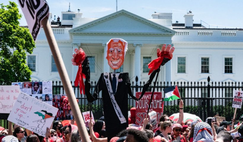 Pro-Palestinian demonstrators rally outside the White House in Washington, DC, on June 8, 2024 to protest against Israel's actions in Gaza. (Photo by andrew thomas / AFP) (Photo by ANDREW THOMAS/AFP via Getty Images)