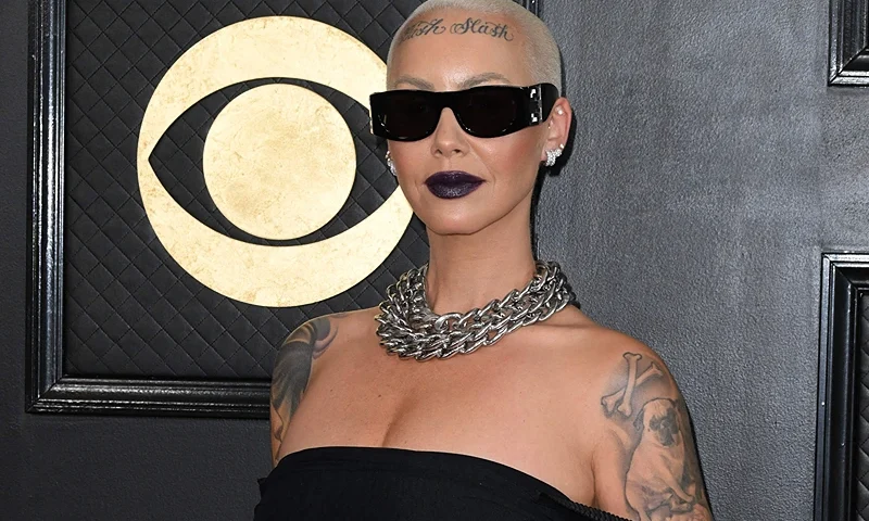 US model Amber Rose arrives for the 65th Annual Grammy Awards at the Crypto.com Arena in Los Angeles on February 5, 2023. (Photo by Robyn BECK / AFP) (Photo by ROBYN BECK/AFP via Getty Images)