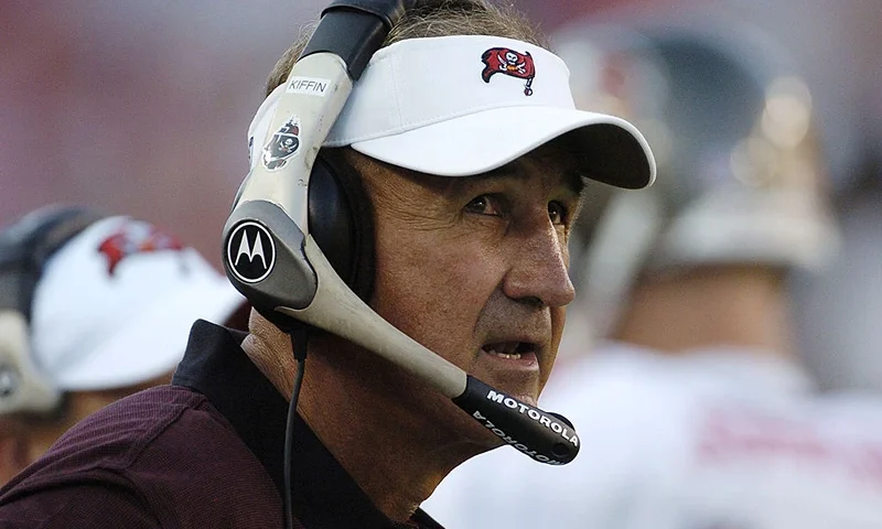 Tampa Bay Buccaneers defensive coordinator Monte Kiffin watches play at Raymond James Stadium in a preseason game August 28, 2004 against the Miami Dolphins. (Photo by Al Messerschmidt/Getty Images)