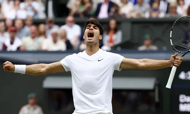 Spain's Carlos Alcaraz celebrates after winning his semi final match against Russia's Daniil Medvedev REUTERS/Matthew Childs