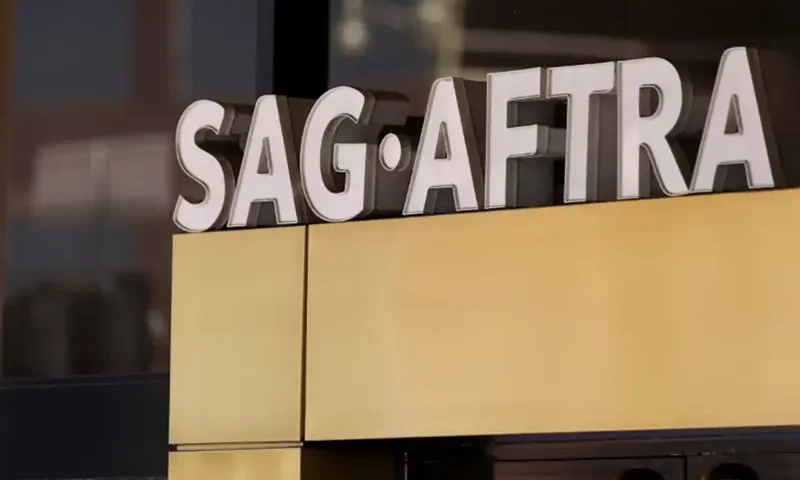 SAG-AFTRA logo is pictured in Los Angeles, California, U.S., July 13, 2023. REUTERS/Mike Blake/ File Photo