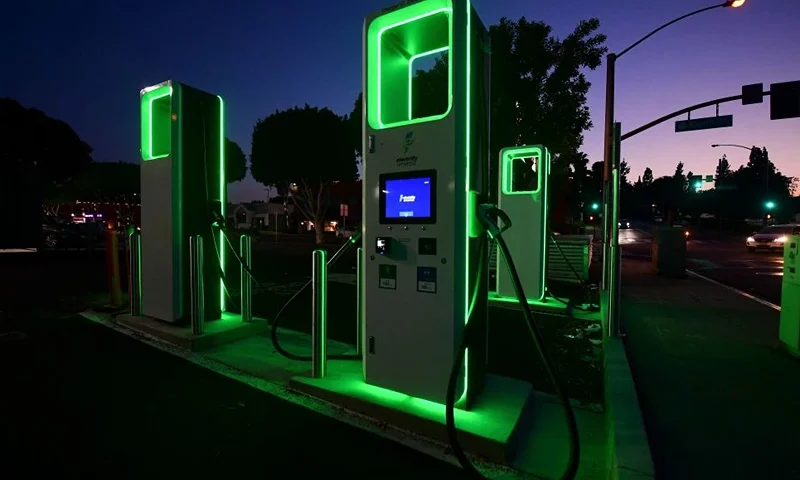 An Electric Vehicle charging station in Monterey Park, California on May 18, 2021. - President Joe Biden's administration continues the push for alternative forms of transportation and energy and on a visit today to the Ford Motor plant in Dearborn, Michigan, Biden made the case for his $174 billion electric-vehicle proposal, urging automakers not to build zero-emission vehicles abroad for US consumers and touting electric vehicles as the future of the auto industry. (Photo by Frederic J. BROWN / AFP) (Photo by FREDERIC J. BROWN/AFP via Getty Images)