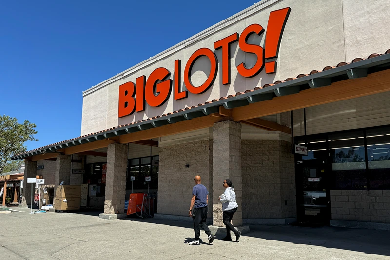 A sign is posted in front of a Big Lots store on June 07, 2024 in Hercules, California. Discount retailer reported first quarter earnings that fell short of analyst expectations with net sales of $1.009 billion compared to $1.124 billion one year ago. (Photo by Justin Sullivan/Getty Images)