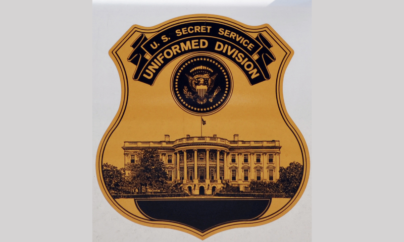 A crest of the US Secret Service Uniformed Division is seen on a vehicle April 19, 2012 in Washington, DC. The US Secret Service said that three employees will leave their jobs over the sex scandal in a hotel in Colombia which tarnished the elite presidential protection agency's image. Further removals are expected. AFP PHOTO / Mandel NGAN (Photo by Mandel NGAN / AFP) (Photo by MANDEL NGAN/AFP via Getty Images)