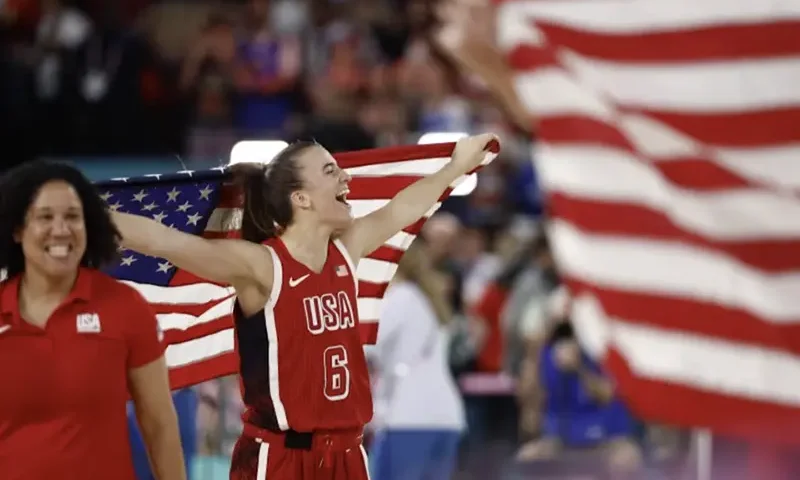 Sabrina Ionescu of United States celebrates the team's win REUTERS/Evelyn Hockstein