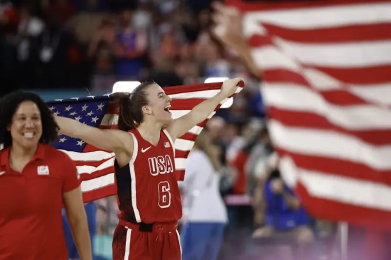 Sabrina Ionescu of United States celebrates the team's win REUTERS/Evelyn Hockstein