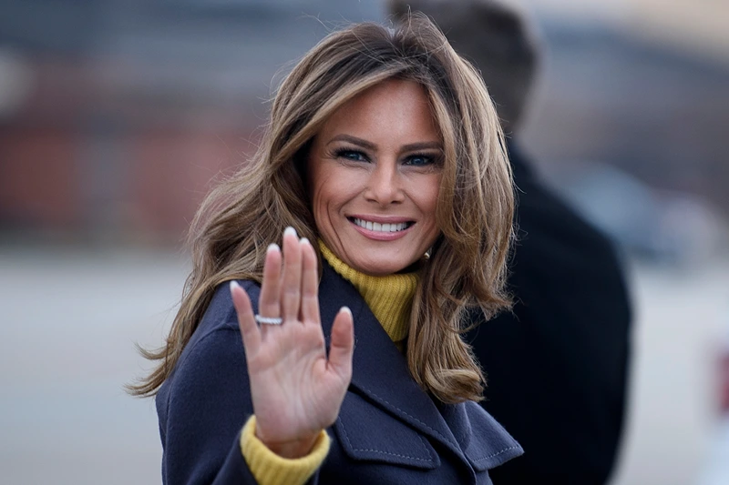 TOPSHOT - US First Lady Melania Trump boards a plane at Andrews Air Force Base for a three state overnight trip March 4, 2019 in Maryland. - The First Lady travels to Oklahoma, Washington, and Nevada as part of her "Be Best" tour. (Photo by Brendan Smialowski / AFP) (Photo credit should read BRENDAN SMIALOWSKI/AFP via Getty Images)