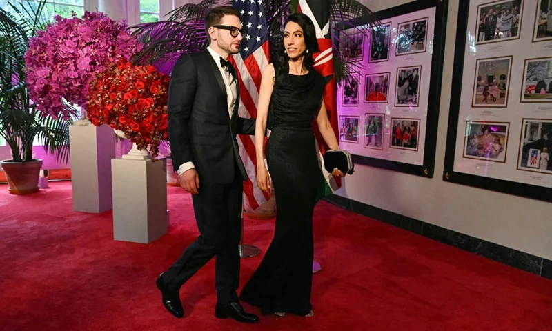 US historian Alex Soros and political staffer Huma Abedin arrives at the Booksellers Room of the White House on the occasion of the State Dinner with the Kenyan president at the White House in Washington, DC, on May 23, 2024. (Photo by SAUL LOEB / AFP) (Photo by SAUL LOEB/AFP via Getty Images)