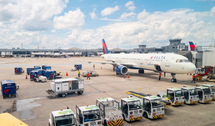 ATLANTA, GEORGIA - JULY 23: A delayed Delta Airlines plane sits on the tarmac at the Hartsfield-Jackson Atlanta International Airport on July 23, 2024 in Atlanta, Georgia. Delta Airlines has canceled and delayed hundreds of more flights as problems caused by last week's Crowdstrike global technology outage continue into a fifth day. (Photo by Brandon Bell/Getty Images)