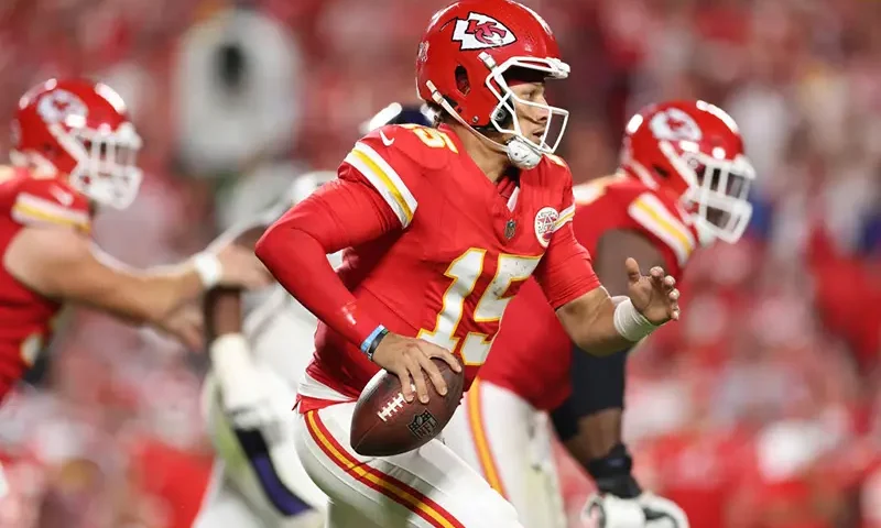 Quarterback Patrick Mahomes #15 of the Kansas City Chiefs against the Baltimore Ravens during the fourth quarter at GEHA Field at Arrowhead Stadium on September 05, 2024 in Kansas City, Missouri. (Photo by Christian Petersen/Getty Images)