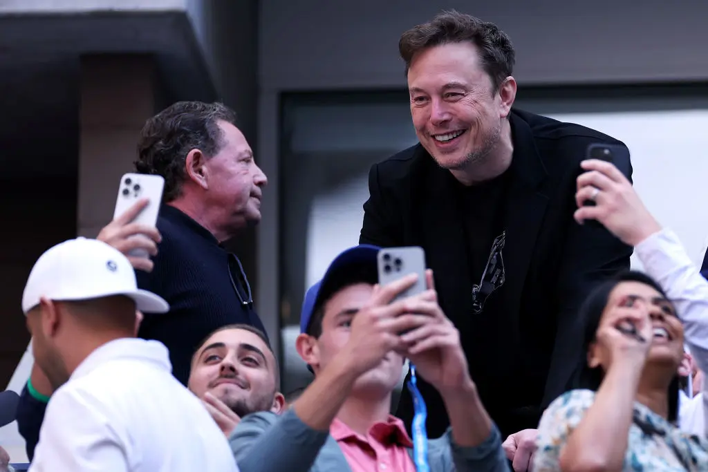 Report: Elon Musk Set To Be First Trillionaire By 2027