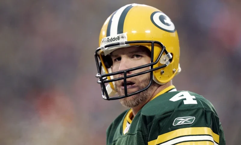 Quarterback Brett Favre of the Green Bay Packers during the first round playoff game against the Minnesota Vikings at Lambeau Field in Green Bay, Wisconsin on January 9, 2004. The Vikings beat the Packers 31-17 to advance to the second round of the playoffs against the Philadelphia Eagles. (Photo by Mike Ehrmann/Getty Images)
