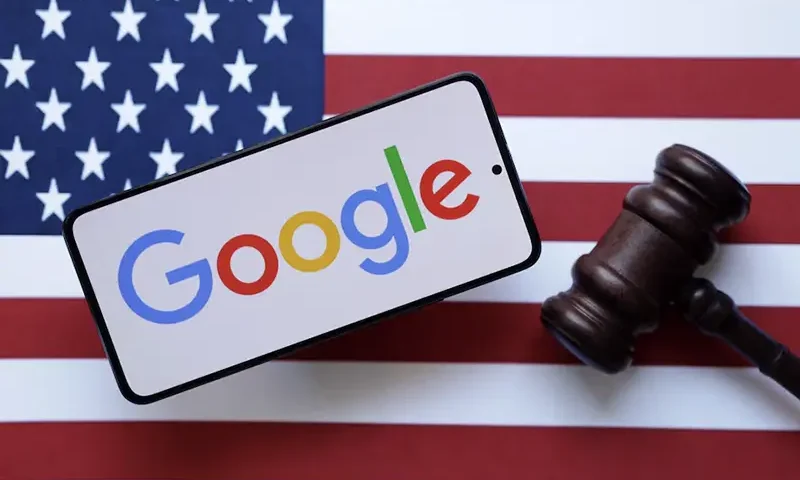 Google, U.S. flag and Judge gavel are seen in this illustration taken, August 6, 2024. REUTERS/Dado Ruvic/Illustration