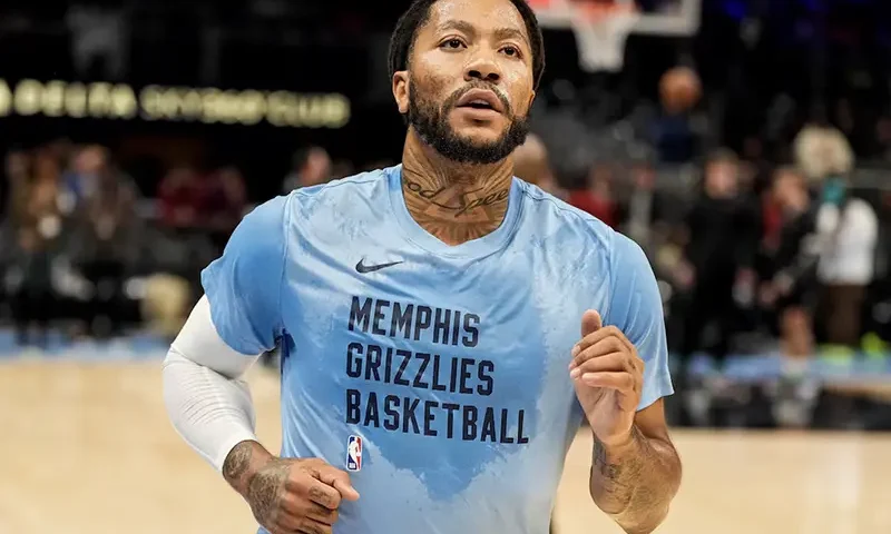 Memphis Grizzlies guard Derrick Rose (23) warms up on the court prior to the game against the Atlanta Hawks at State Farm Arena. Mandatory Credit: Dale Zanine-USA TODAY Sports