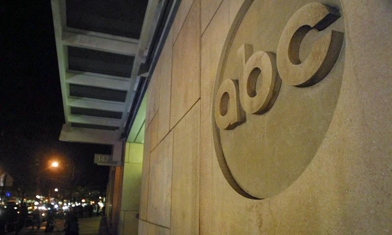 395901 04: The ABC logo is displayed outside ABC News headquarters after an anthrax scare October 15, 2001 in New York City. The 7-month-old son of an ABC News employee in New York has contracted the disease after visiting the studio. (Photo by Mario Tama/Getty Images)